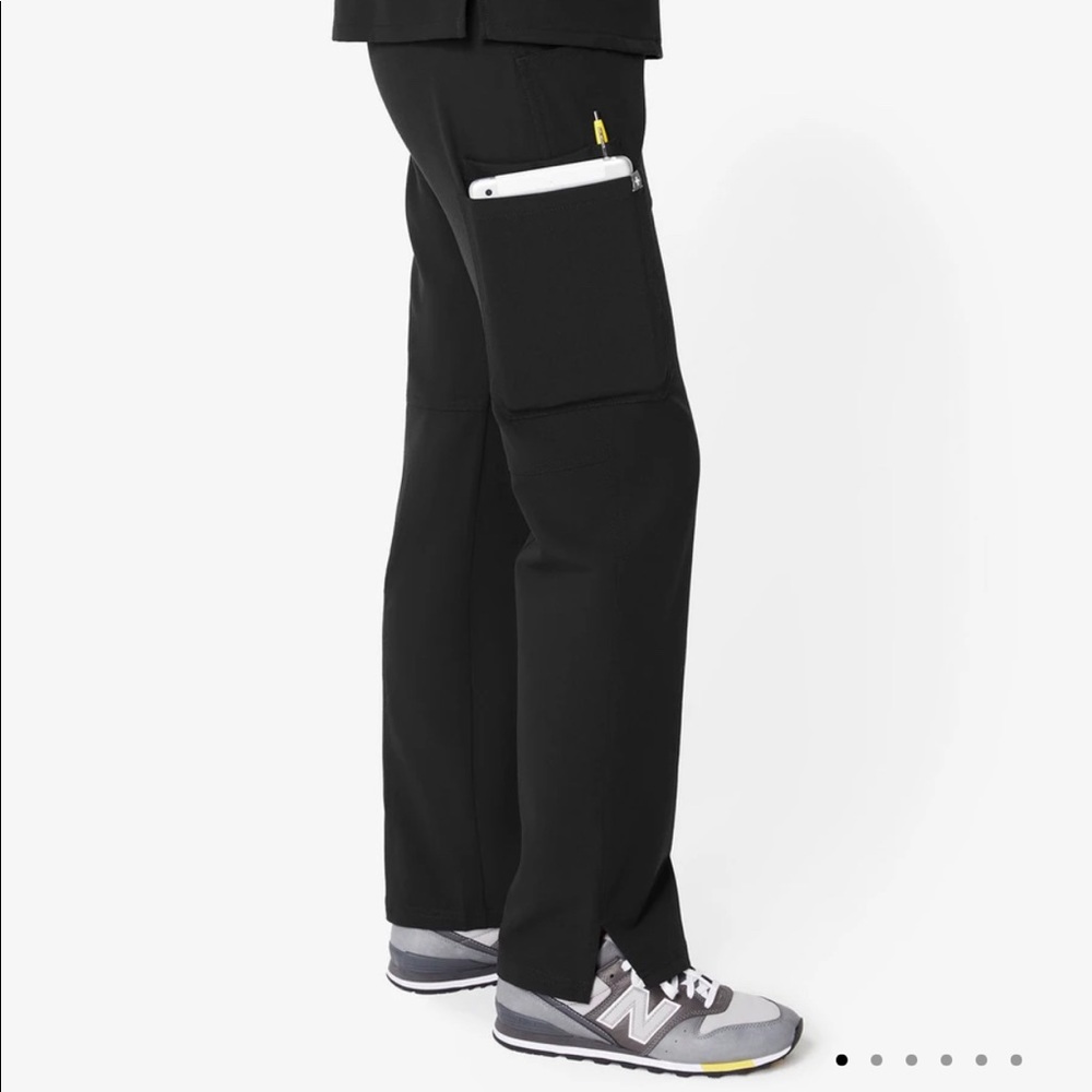 Figs Kade Cargo Scrub Pants XSP - Black